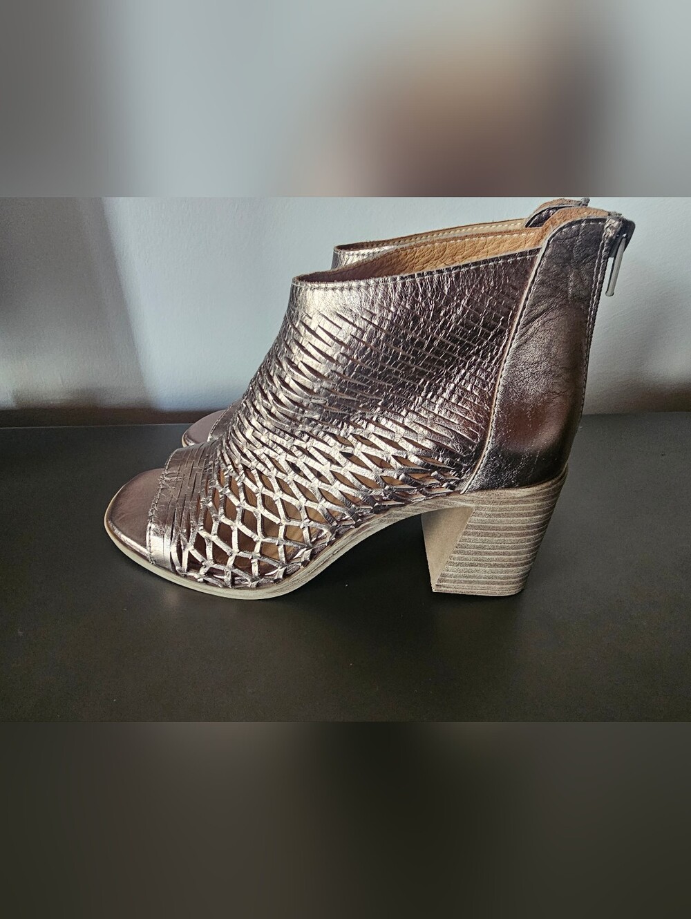 Bueno Metallic Bronze Woven Peep Toe 3" Block Heel Sz 41 Ankle Boot Leather 10.5